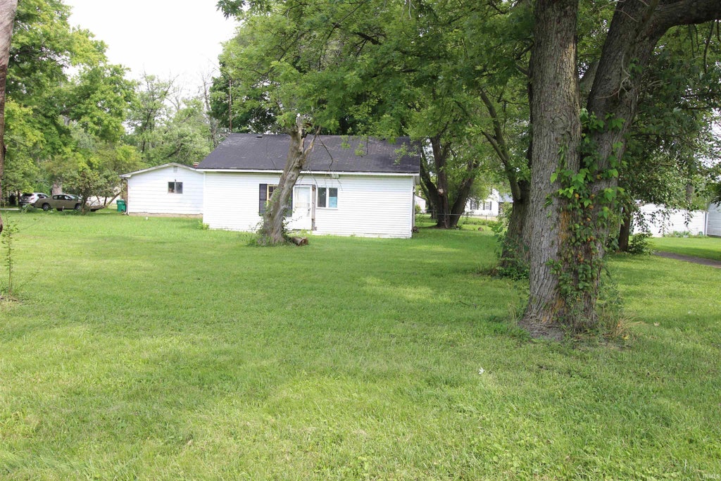 Photo of 402 N 30Th Street #33, New Castle, IN 47362 (MLS # 202640968)