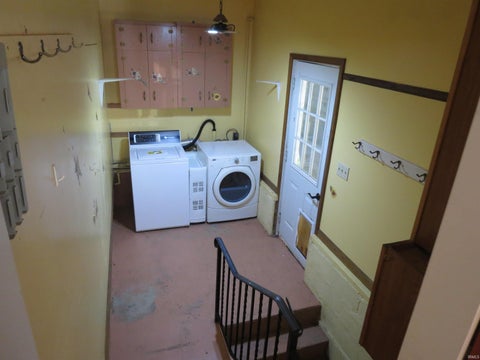 Tiny photo for 253 N Walnut Street, Peru, IN 46970 (MLS # 202641557)