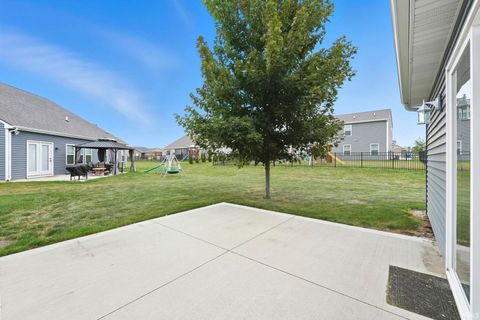 Tiny photo for 10302 Greenwood lakes Drive, New Haven, IN 46774 (MLS # 202536685)