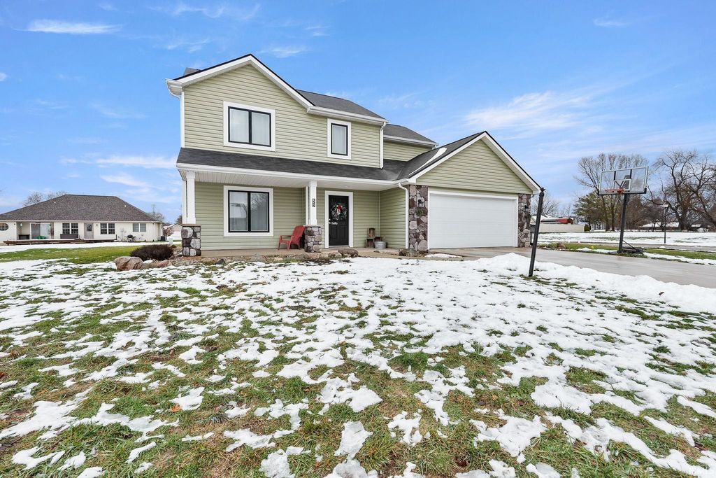 Photo of 317 W Deer Trail, South Whitley, IN 46787 (MLS # 202548723)
