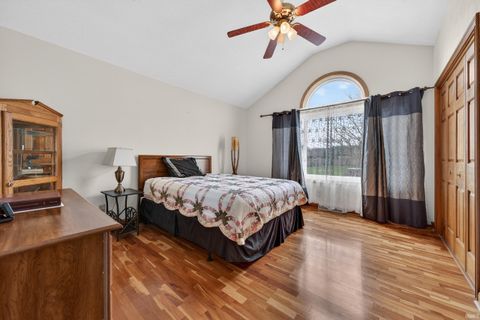 Tiny photo for 805 Lakeside Drive, Kokomo, IN 46902 (MLS # 202610168)