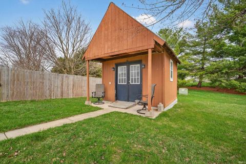 Tiny photo for 805 Lakeside Drive, Kokomo, IN 46902 (MLS # 202610168)
