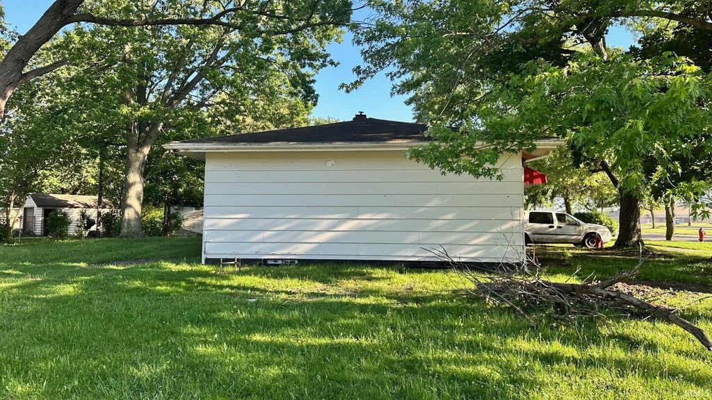 Photo of 226 N Lombardy Drive, South Bend, IN 46619 (MLS # 202620456)