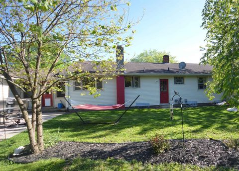 Tiny photo for 118 Clark Street, Walkerton, IN 46574 (MLS # 202618394)