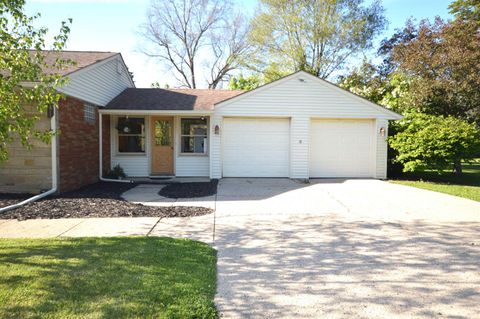 Tiny photo for 118 Clark Street, Walkerton, IN 46574 (MLS # 202618394)