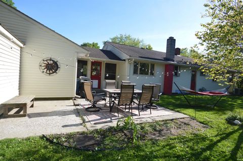 Tiny photo for 118 Clark Street, Walkerton, IN 46574 (MLS # 202618394)