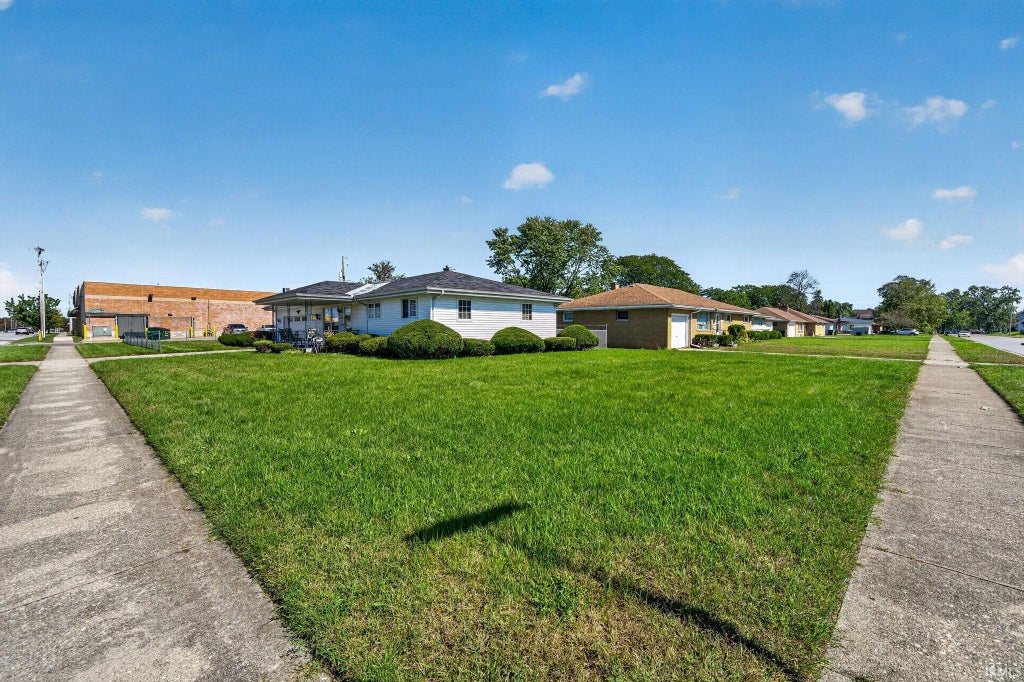 Photo of 450 S Lombardy Drive, South Bend, IN 46619 (MLS # 202640769)