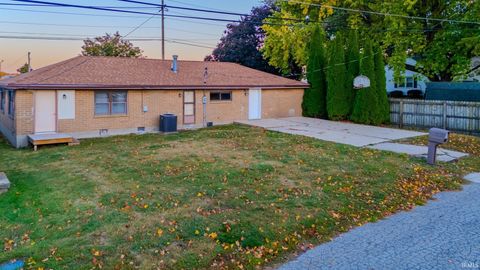 Tiny photo for 508 N Broadway Street, Peru, IN 46970 (MLS # 202542859)