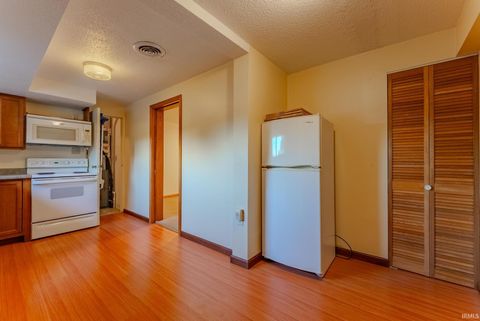 Tiny photo for 508 N Broadway Street, Peru, IN 46970 (MLS # 202542859)