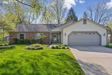 Photo of 240 Bluejay Court, West Lafayette, IN 47906 (MLS # 202614685)