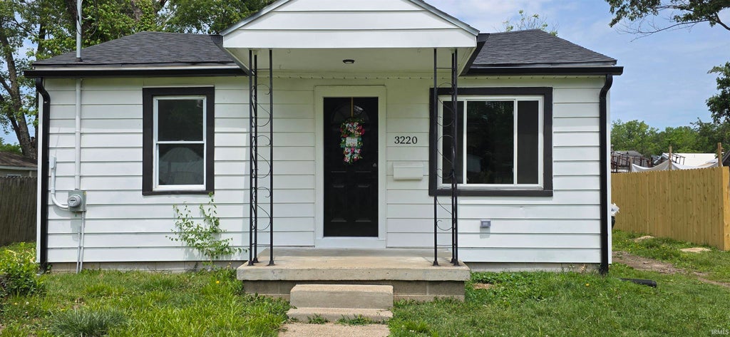 Photo of 3220 Coker Avenue, Evansville, IN 47714 (MLS # 202617726)
