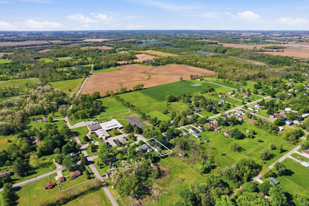 Photo of 1574 W County Road 100 South, New Castle, IN 47362 (MLS # 202616141)