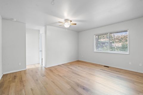 Tiny photo for 40 Teton Court, Lafayette, IN 47905 (MLS # 202542847)