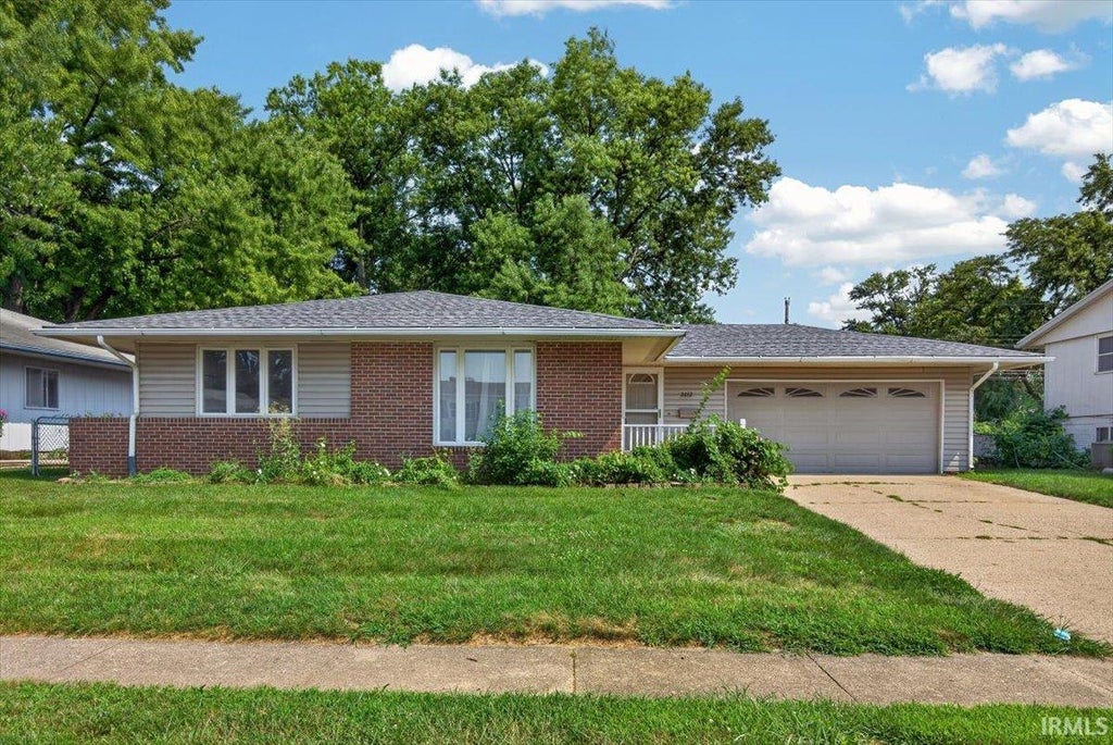 Photo of 2012 Arapahoe Drive, Lafayette, IN 47909 (MLS # 202631437)