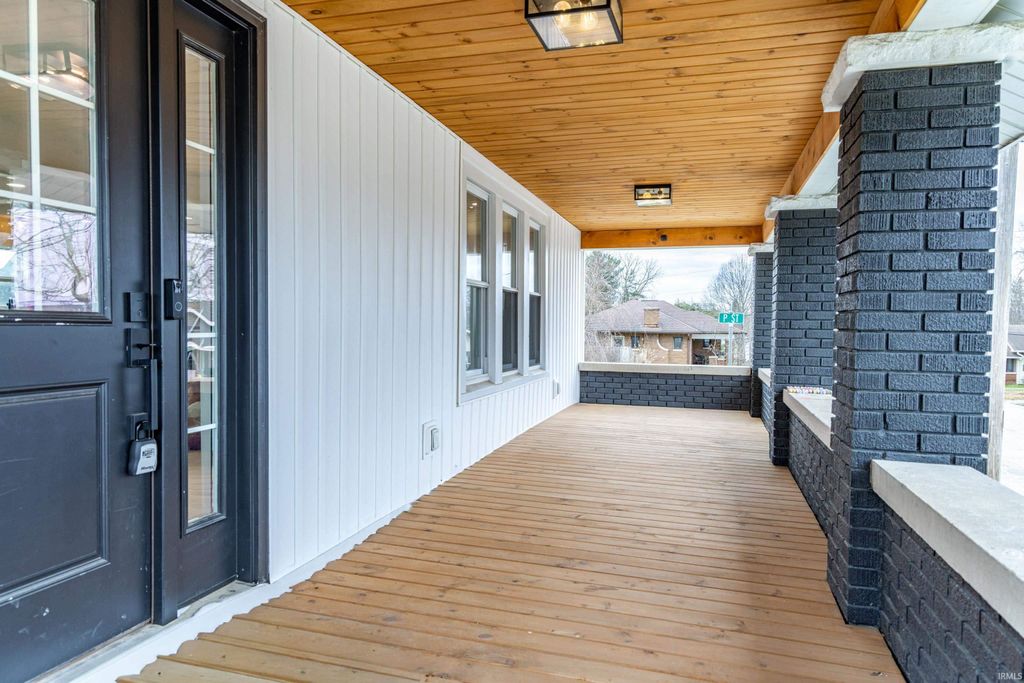 Photo of 1526 11th Street, Bedford, IN 47421 (MLS # 202610132)