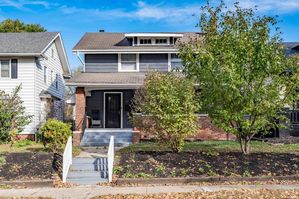 Photo of 1017 Northwood Boulevard, Fort Wayne, IN 46805 (MLS # 202543712)