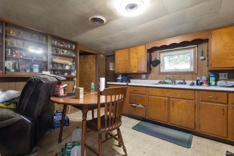 Tiny photo for 300 N Bray Street, New Carlisle, IN 46552 (MLS # 202643388)