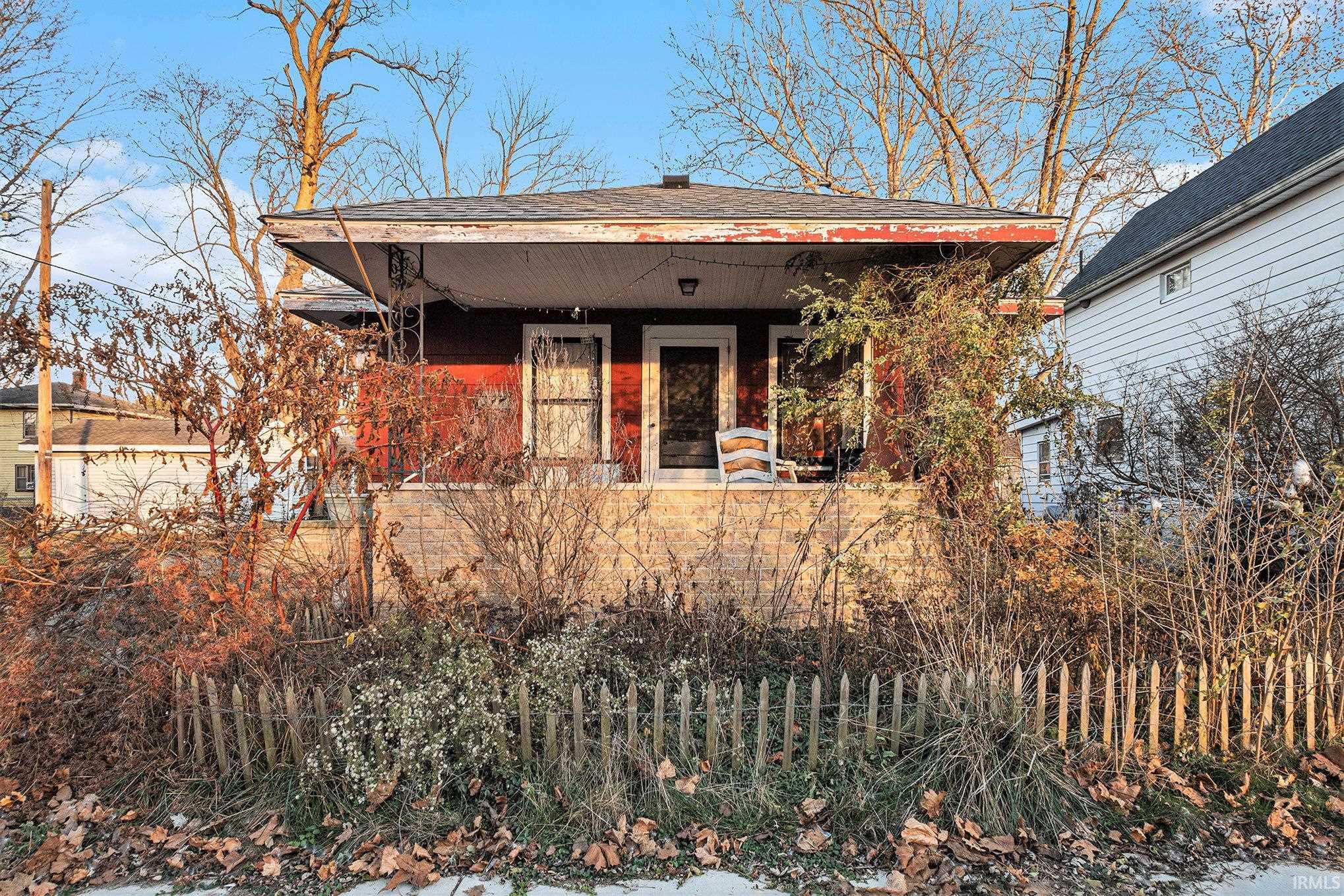 South Bend, Indiana 46617, United States, 2 Bedrooms Bedrooms, ,1 BathroomBathrooms,Residential,Pending,28558