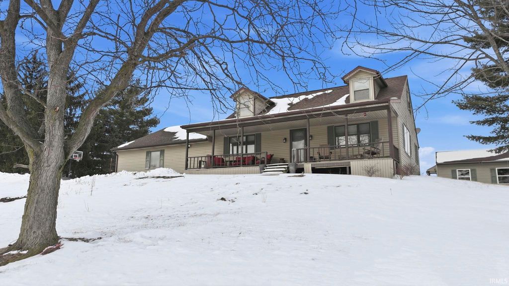 Photo of 6087 County Road 11A Road, Auburn, IN 46706 (MLS # 202602893)