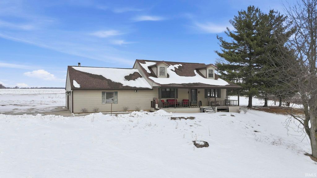 Photo of 6087 County Road 11A Road, Auburn, IN 46706 (MLS # 202602893)