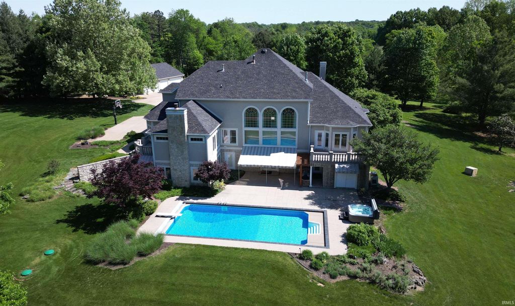 Photo of 1210 Hoing Road, Evansville, IN 47725 (MLS # 202617492)