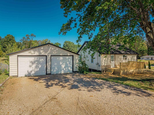 4401 BARTON LN, EVANSVILLE, IN 47720 - Image 0f7a4eb601da548d123f91bb0f4e2821/4142850909