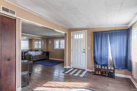 Tiny photo for 2571 E Stalf Road, Columbia City, IN 46725 (MLS # 202644799)