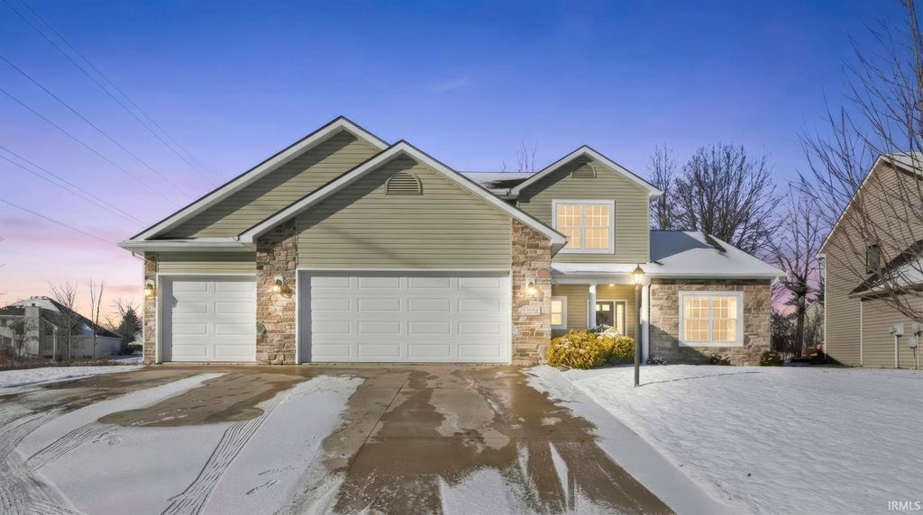 Photo of 5932 Hemingway Run, Fort Wayne, IN 46814 (MLS # 202601665)