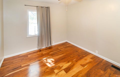Tiny photo for 713 W Buena Vista Road, Evansville, IN 47710 (MLS # 202642744)
