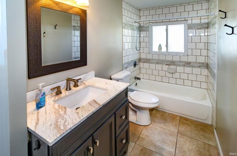 Tiny photo for 713 W Buena Vista Road, Evansville, IN 47710 (MLS # 202642744)