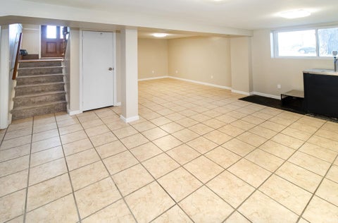 Tiny photo for 713 W Buena Vista Road, Evansville, IN 47710 (MLS # 202642744)