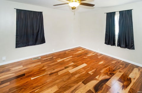 Tiny photo for 713 W Buena Vista Road, Evansville, IN 47710 (MLS # 202642744)