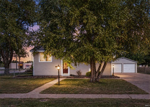 Photo of 713 W Buena Vista Road, Evansville, IN 47710 (MLS # 202642744)