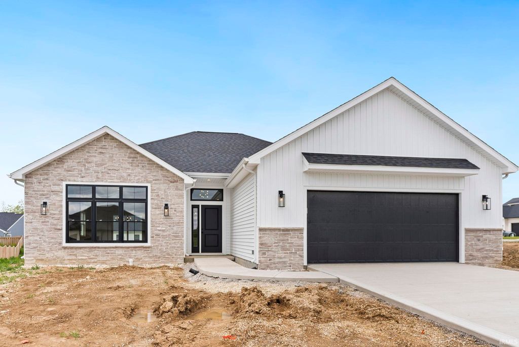 Photo of 5161 Cork Tree Cove, Fort Wayne, IN 46825 (MLS # 202618262)