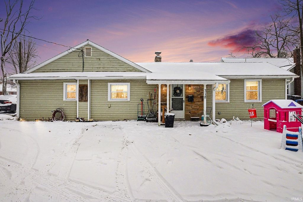 Photo of 318 Goshen Avenue, Elkhart, IN 46516 (MLS # 202602178)