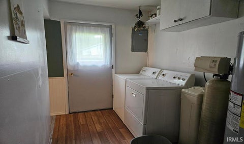 Tiny photo for 304 N Plank Street, Rossville, IN 46065 (MLS # 202623499)