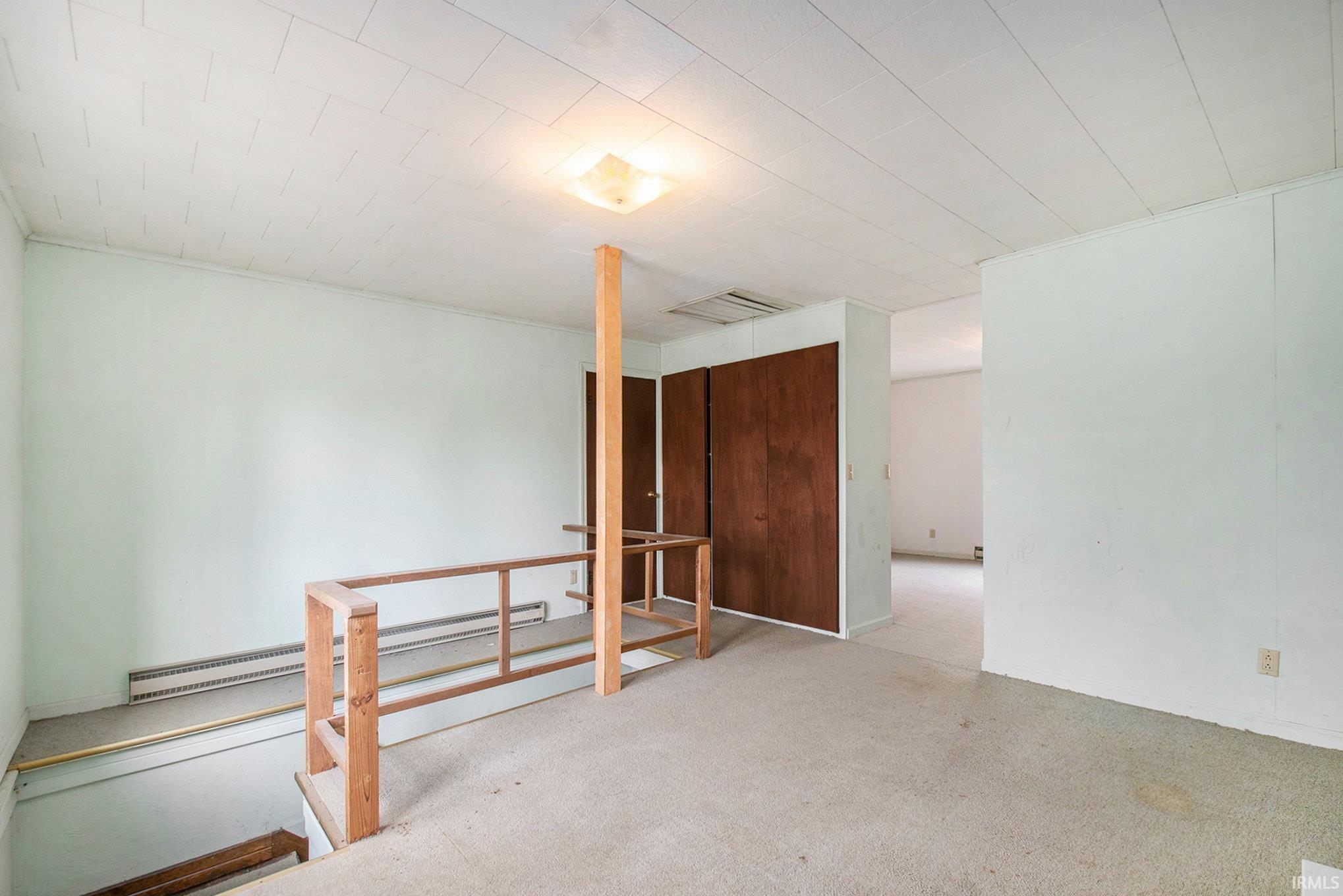 South Bend, Indiana 46615, United States, 2 Bedrooms Bedrooms, ,1 BathroomBathrooms,Residential,Pending,106896