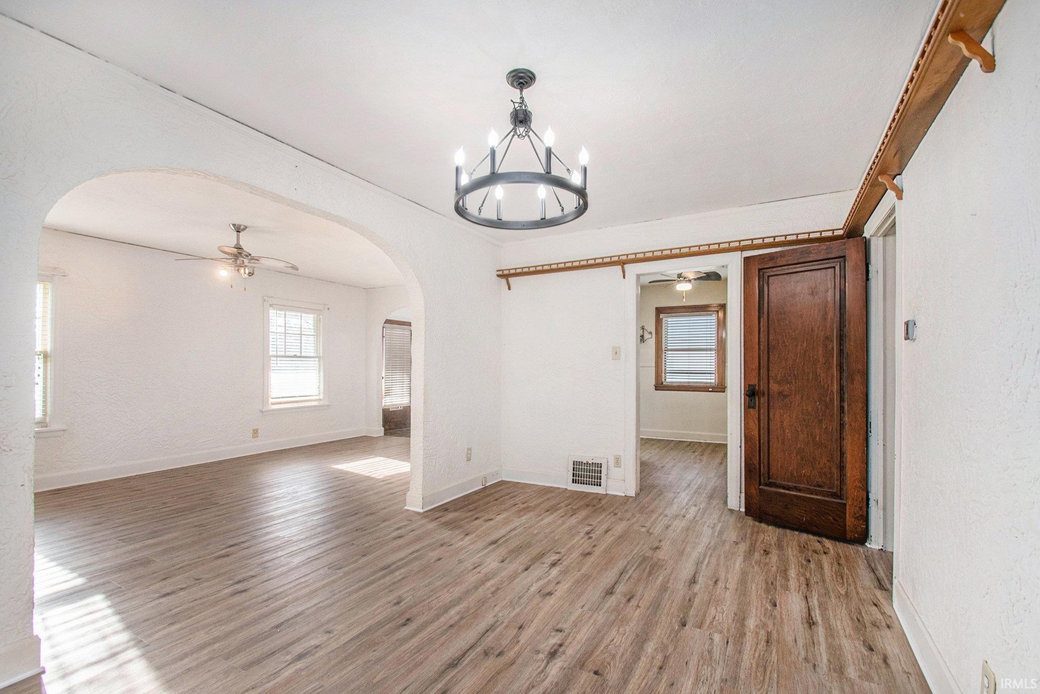 South Bend, Indiana 46615, United States, 2 Bedrooms Bedrooms, ,1 BathroomBathrooms,Residential,Pending,106896