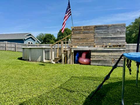 Tiny photo for 444 13th Street, Mitchell, IN 47446 (MLS # 202620725)