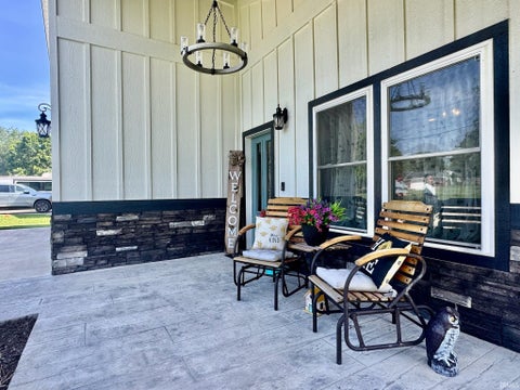 Tiny photo for 444 13th Street, Mitchell, IN 47446 (MLS # 202620725)