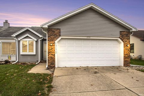 Photo of 1715 Lowell Wood E, Mishawaka, IN 46545 (MLS # 202547491)