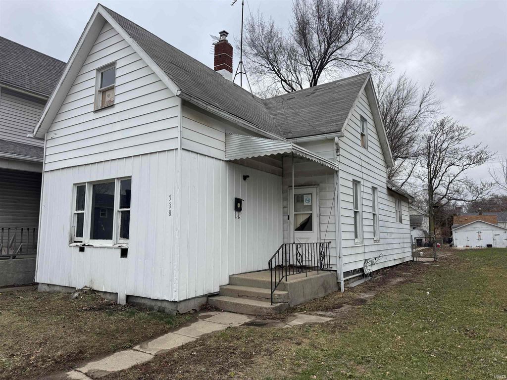 Photo of 538 W 4th Street, Fort Wayne, IN 46808 (MLS # 202601782)