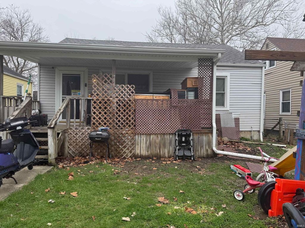 Photo of 2411 S Ebright Street, Muncie, IN 47302 (MLS # 202610412)