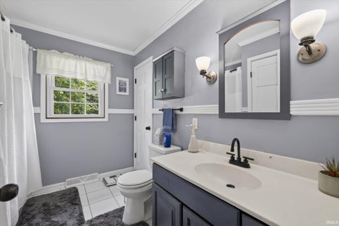 Tiny photo for 1243 Bellgrade Avenue, Loogootee, IN 47553 (MLS # 202630675)