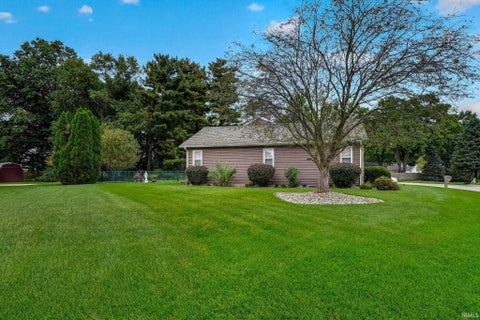 Tiny photo for 57271 Sandy Pine Trail, South Bend, IN 46619 (MLS # 202642208)