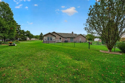 Tiny photo for 57271 Sandy Pine Trail, South Bend, IN 46619 (MLS # 202642208)