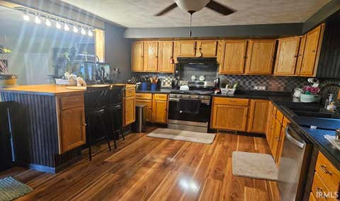 Tiny photo for 605 E Jackson Street, Flora, IN 46929 (MLS # 202630783)