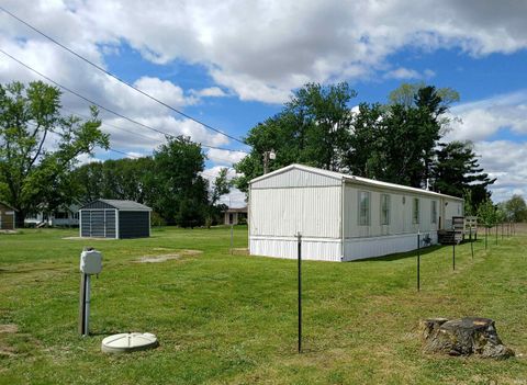 Tiny photo for 350 S Main Street, Macy, IN 46951 (MLS # 202616309)