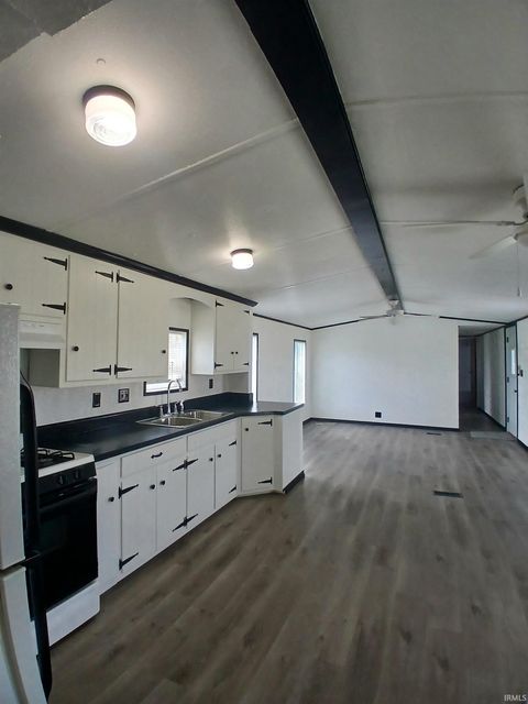 Tiny photo for 350 S Main Street, Macy, IN 46951 (MLS # 202616309)