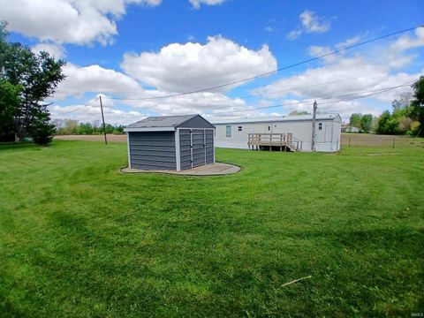Tiny photo for 350 S Main Street, Macy, IN 46951 (MLS # 202616309)